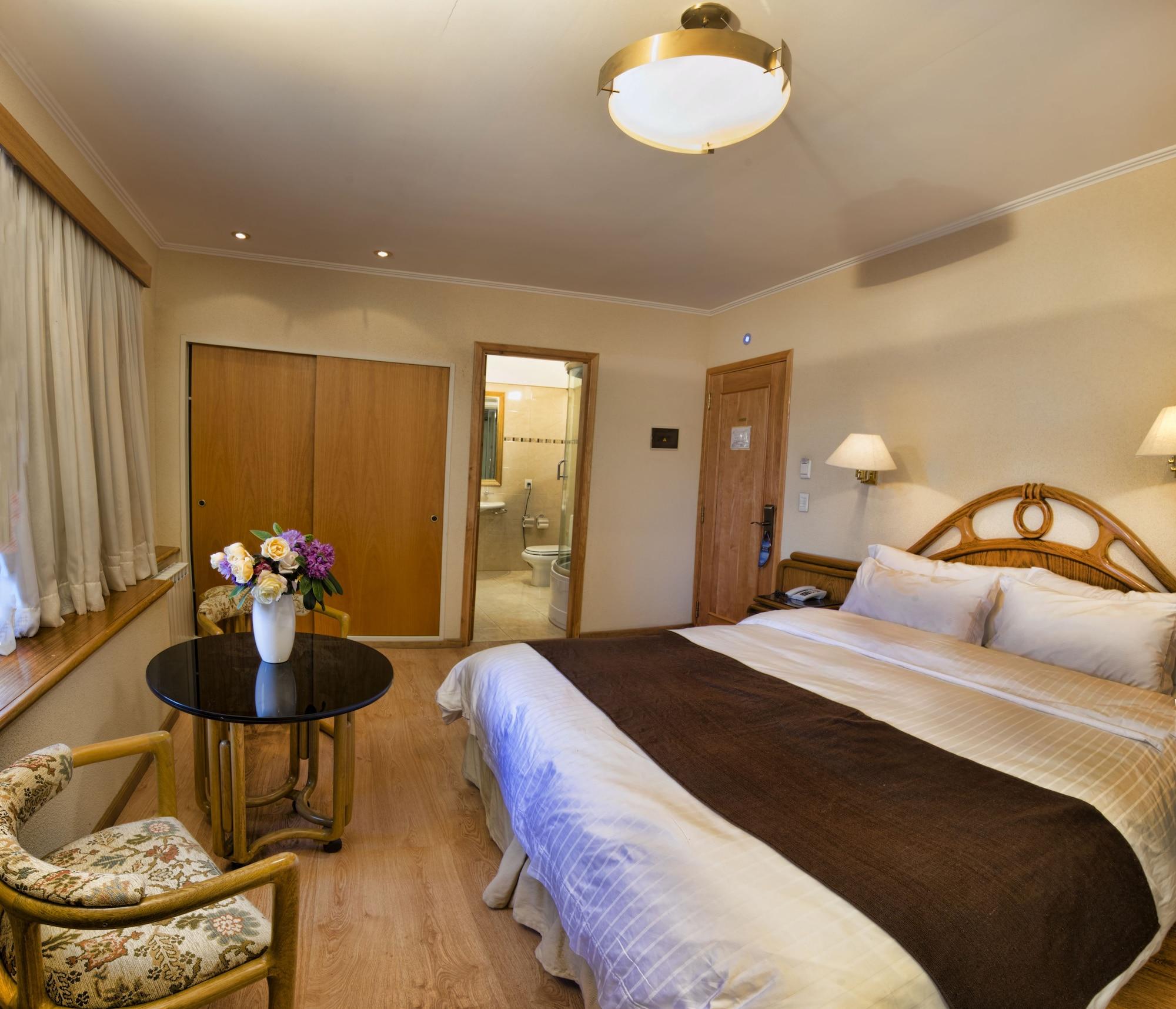 Hotel Cristal Сан Карлос де Барилоче Екстериор снимка