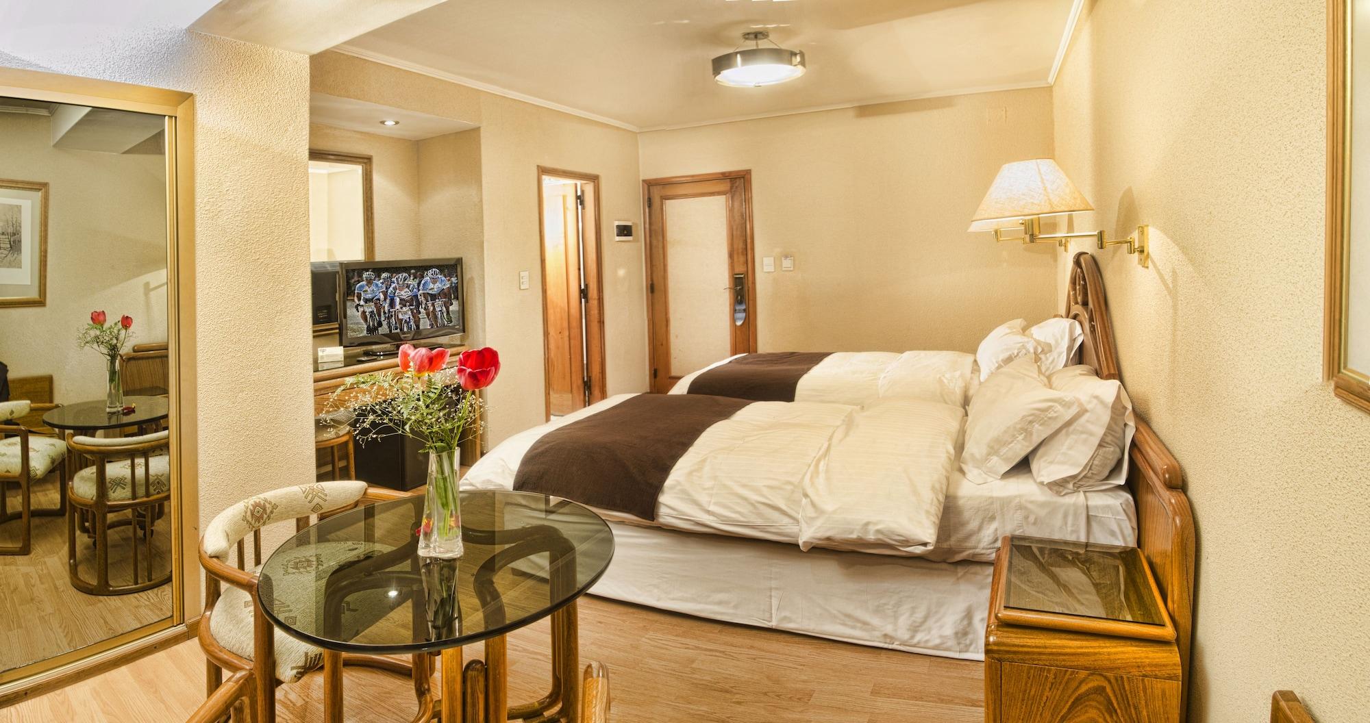 Hotel Cristal Сан Карлос де Барилоче Екстериор снимка