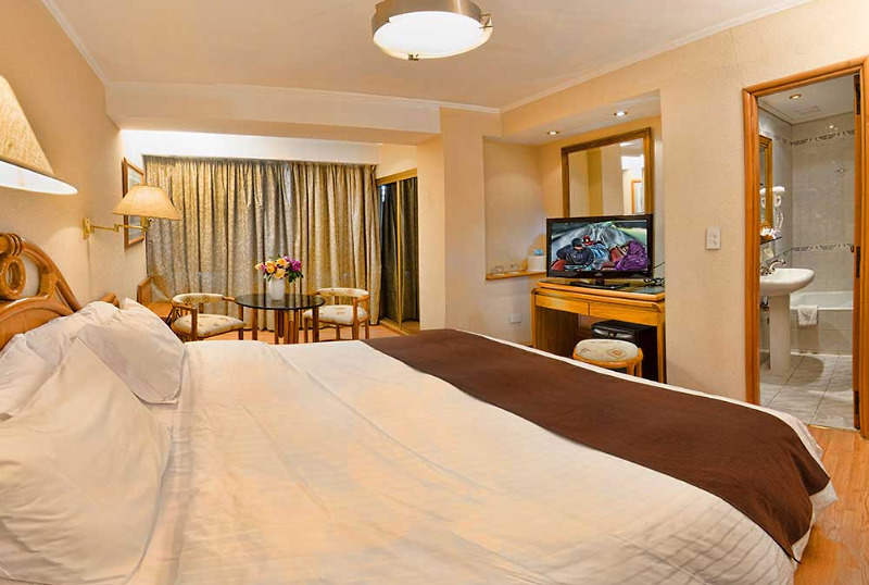 Hotel Cristal Сан Карлос де Барилоче Екстериор снимка
